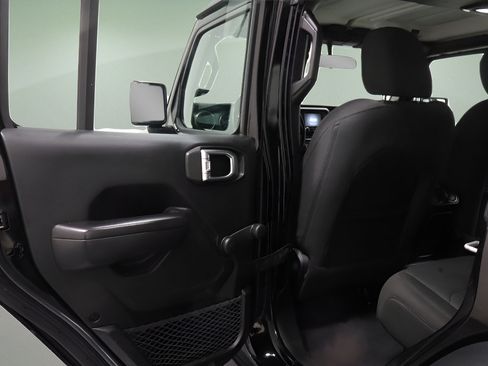 Certified 2018 Jeep Wrangler Unlimited Sport AWD/4WD image 13