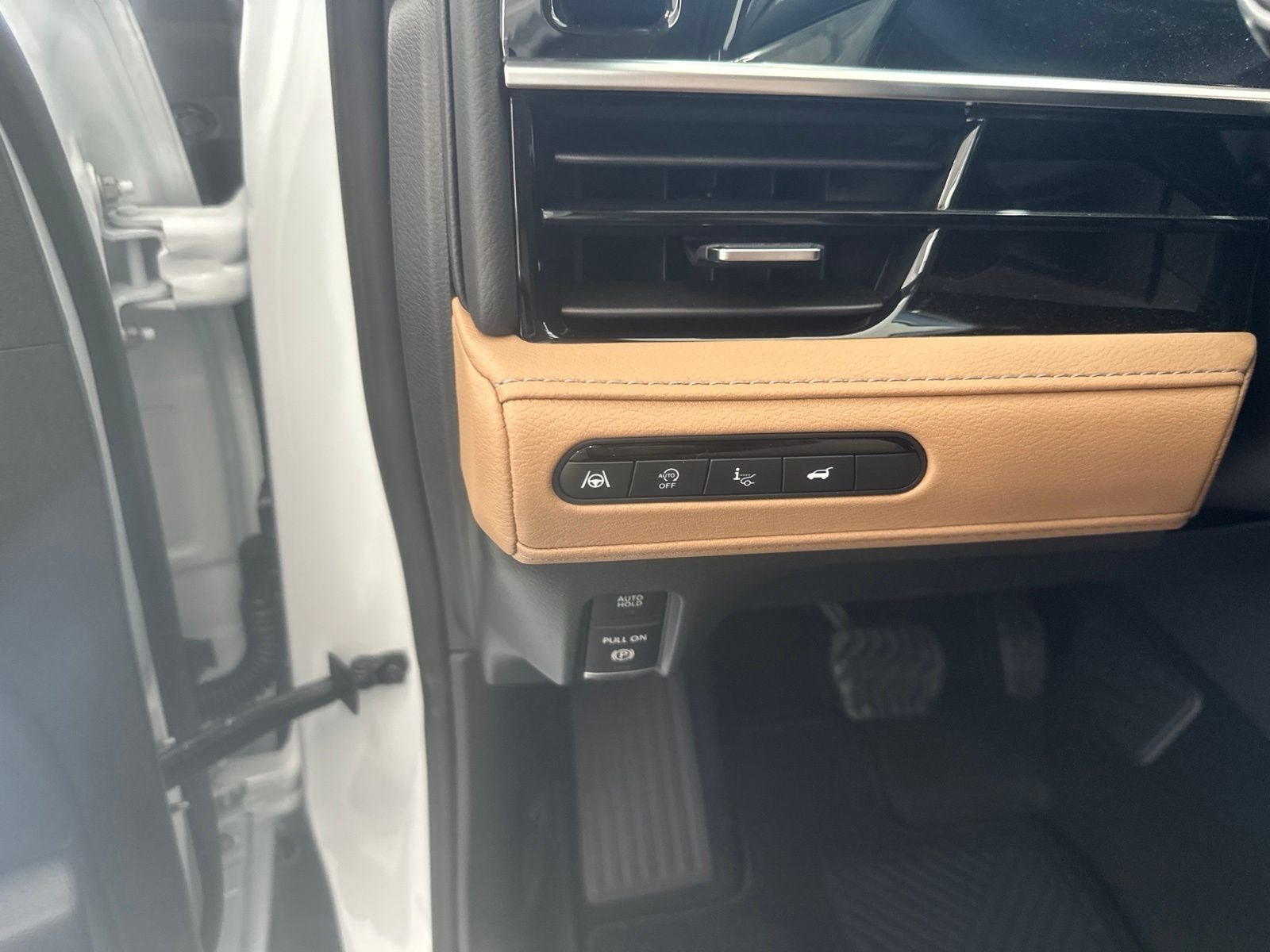 New 2027 INFINITI QX80 Luxe w/ Cargo Package AWD/4WD image 20