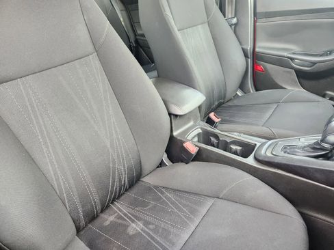 Used 2015 Ford Focus SE image 14