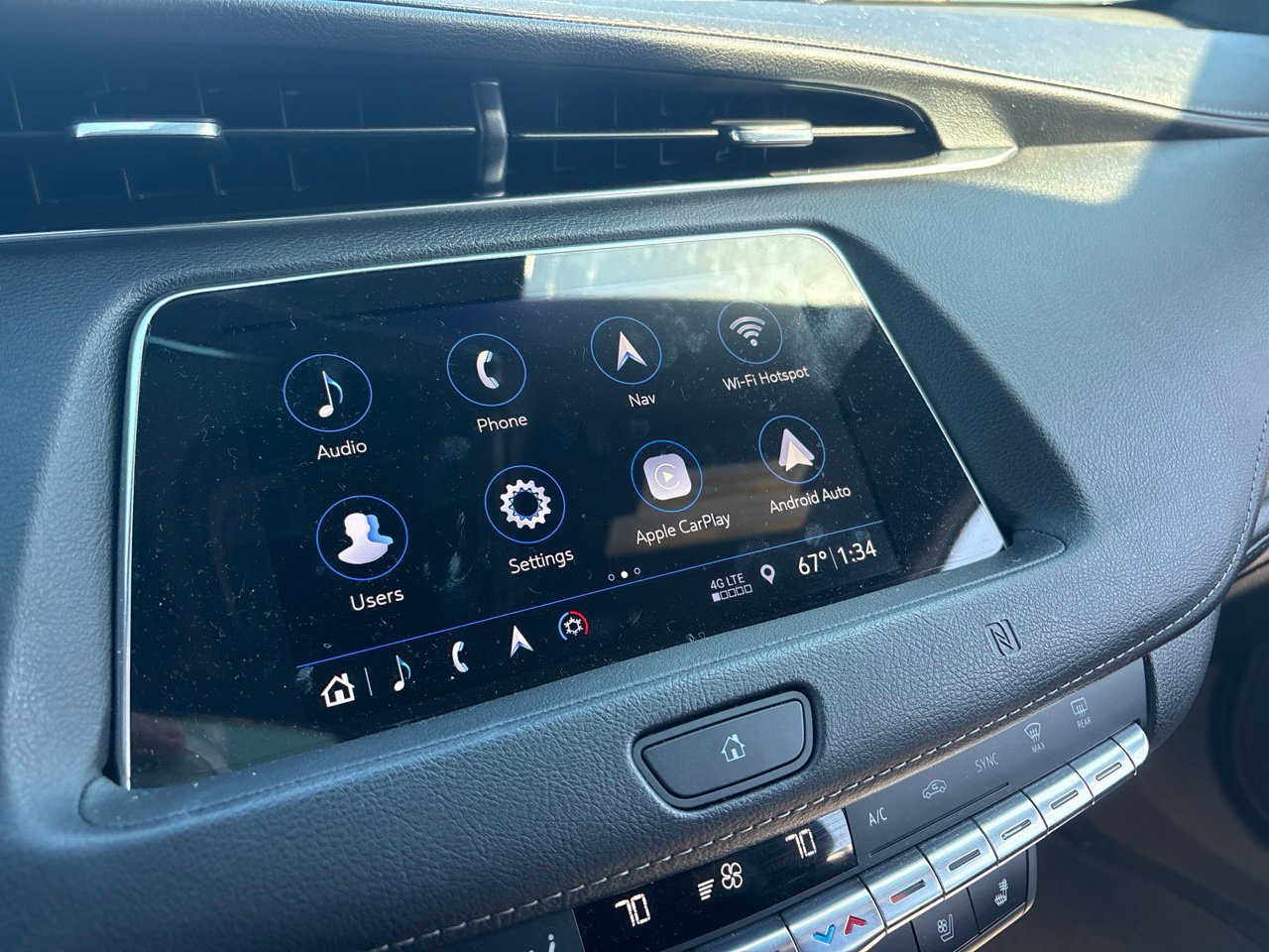 Used 2019 Cadillac XT4 Premium Luxury FWD image 19