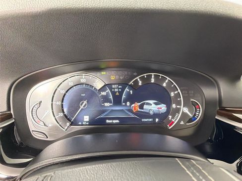 Used 2017 BMW 530i RWD image 10