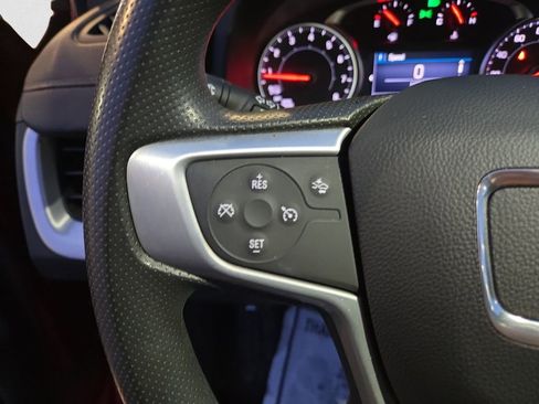 Used 2023 GMC Terrain SLE w/ Driver Convenience Package image 18