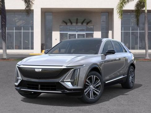 New 2026 Cadillac Lyriq Luxury RWD image 6