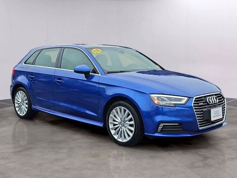 Used 2018 Audi A3 e-tron Prestige image 11