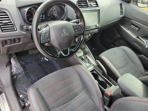Used 2023 Mitsubishi Outlander Sport ES AWD/4WD image 12