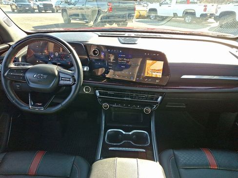 Used 2024 Chevrolet Traverse RS w/ LPO, Floor Liner Package image 16