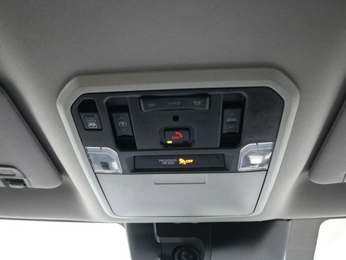 Used 2024 Toyota Tundra Limited image 31