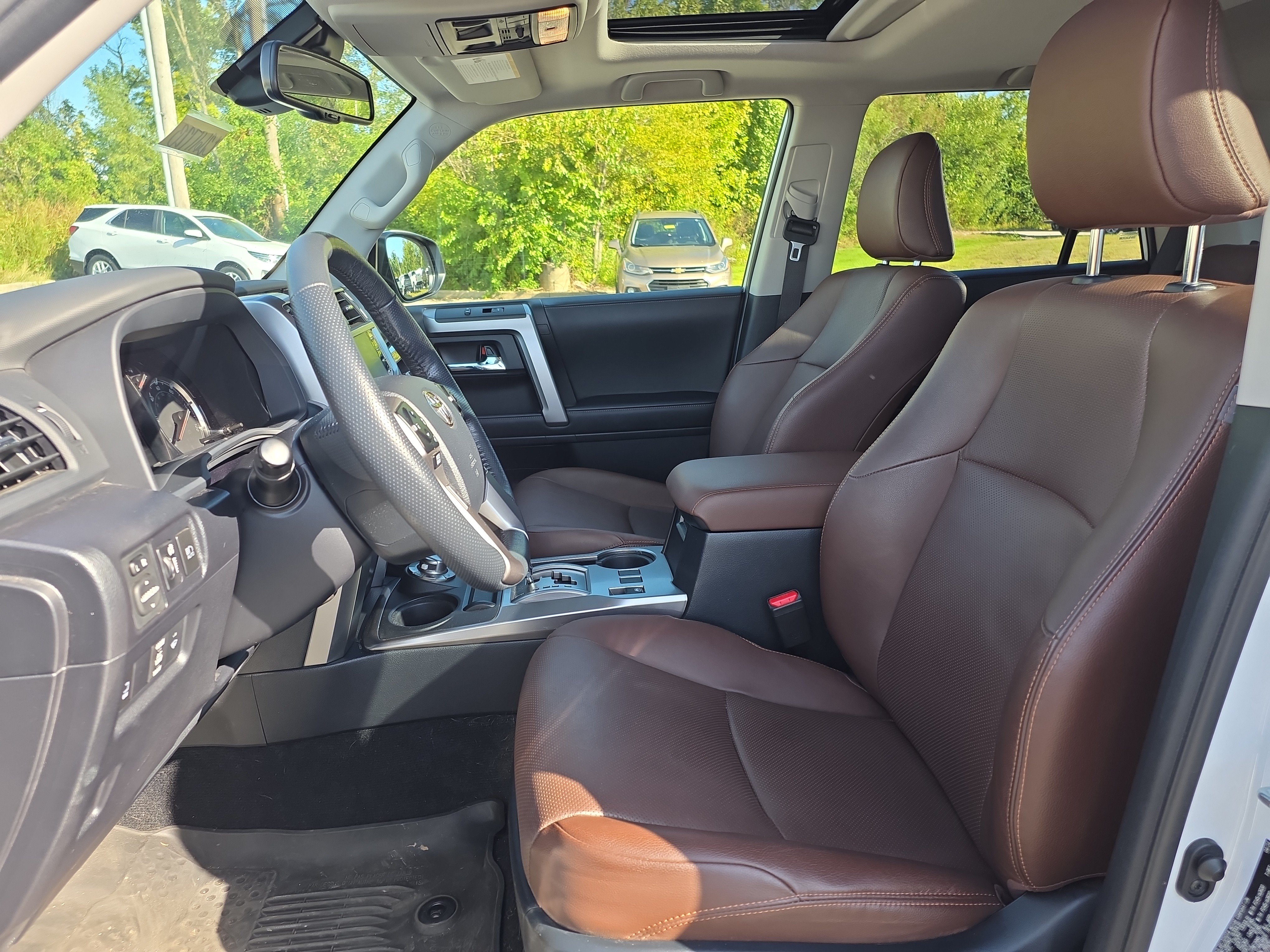 Used 2024 Toyota 4Runner Limited AWD/4WD image 13