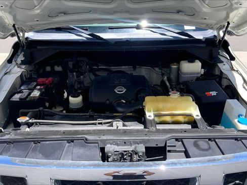 Used 2016 Nissan NV 3500 SV RWD image 9