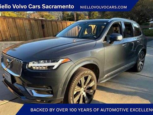 Used 2022 Volvo XC90 T6 Inscription w/ Advanced Package image 1