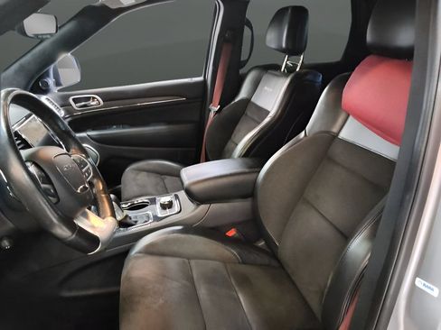 Used 2021 Jeep Grand Cherokee SRT AWD/4WD image 9