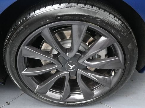 Used 2017 Tesla Model 3 Long Range image 43