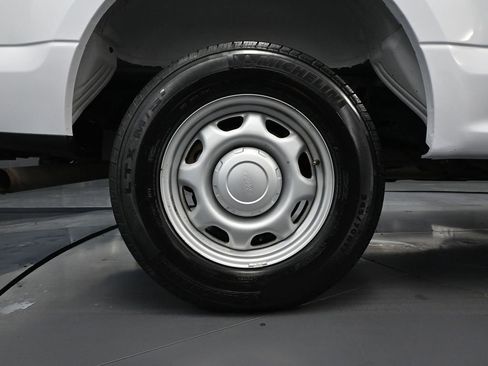 Used 2017 Ford F150 XL w/ Equipment Group 101A Mid image 16