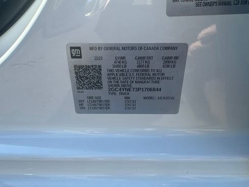 Used 2023 Chevrolet Silverado 2500 LT AWD/4WD image 23