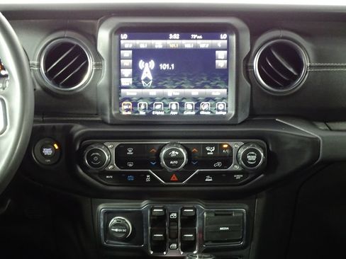 Used 2023 Jeep Wrangler Unlimited Sahara AWD/4WD image 23