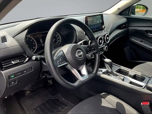 Used 2024 Nissan Sentra SV FWD image 16