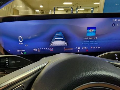 Certified 2025 Buick Enclave Sport Touring image 15