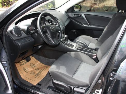 Used 2011 MAZDA MAZDA3 i Sport FWD image 5