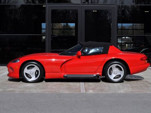 Used 1994 Dodge Viper RT/10 image 4
