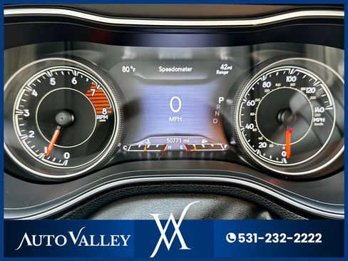 Used 2019 Jeep Cherokee Limited image 30