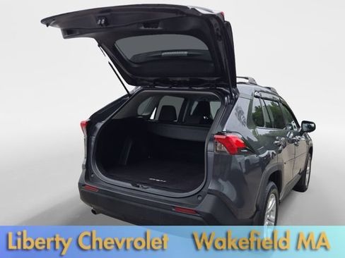 Used 2021 Toyota RAV4 LE w/ Carpet Mat Package (TMS) AWD/4WD image 5