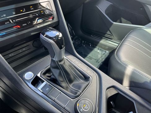Certified 2024 Volkswagen Tiguan SE R-Line AWD/4WD image 26
