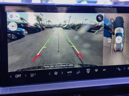 Used 2025 Ford Explorer ST-Line w/ Premium Package image 26