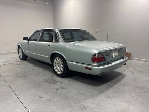 Used 2000 Jaguar XJ8 RWD image 8