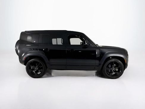 Used 2023 Land Rover Defender 110 X-Dynamic SE AWD/4WD image 6
