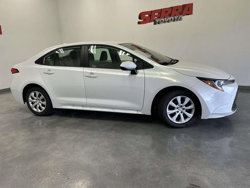 Used 2026 Toyota Corolla LE FWD image 2