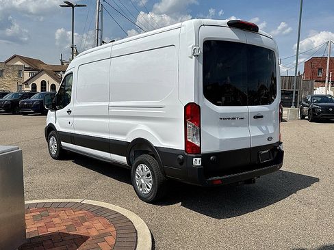 New 2026 Ford Transit 250 148 Medium Roof RWD image 5