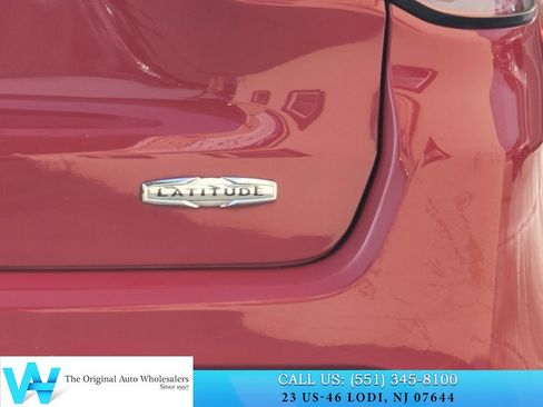 Used 2019 Jeep Compass Latitude w/ Popular Equipment Group AWD/4WD image 11