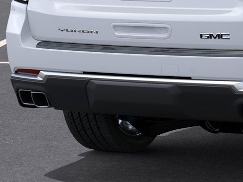 New 2026 GMC Yukon Denali w/ Sun & Power Step Package AWD/4WD image 38