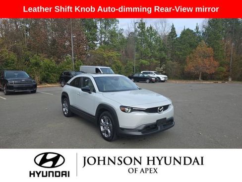 Used 2022 MAZDA MX-30 Electric w/ Premium Package image 13