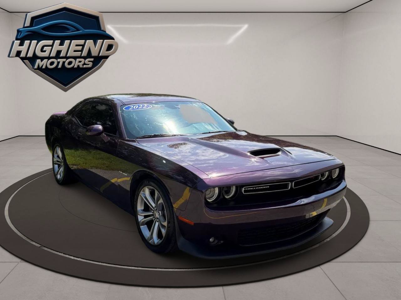 Used 2022 Dodge Challenger R/T RWD image 8