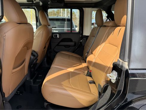 Used 2023 Jeep Wrangler Sahara w/ Cold Weather Group image 23