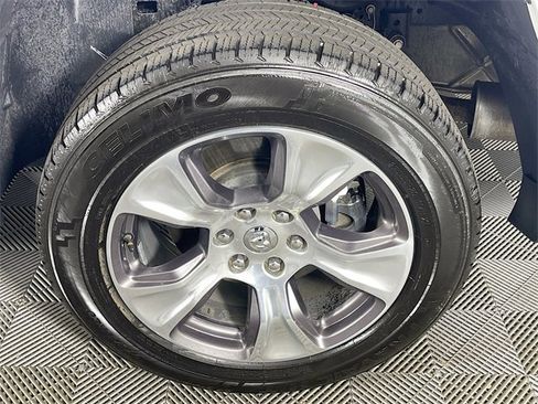 Used 2024 RAM 1500 Laramie image 33
