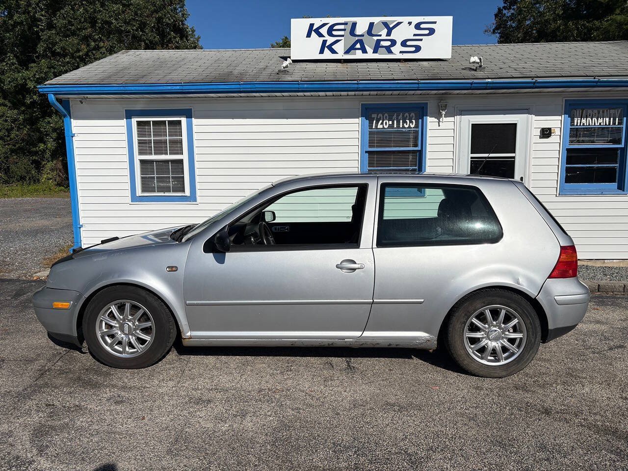 Used 2004 Volkswagen Golf GL FWD image 4