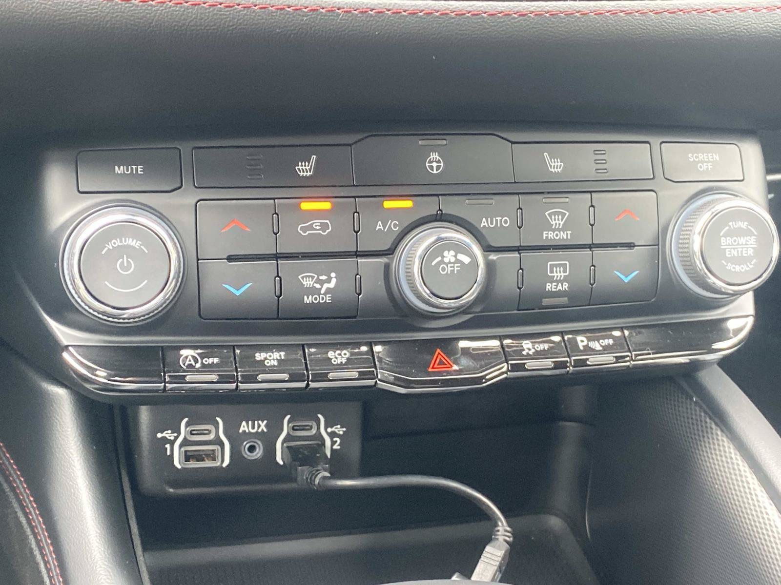 Used 2025 Dodge Durango GT RWD image 29