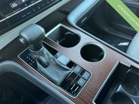 Used 2024 Toyota Sienna LE image 22