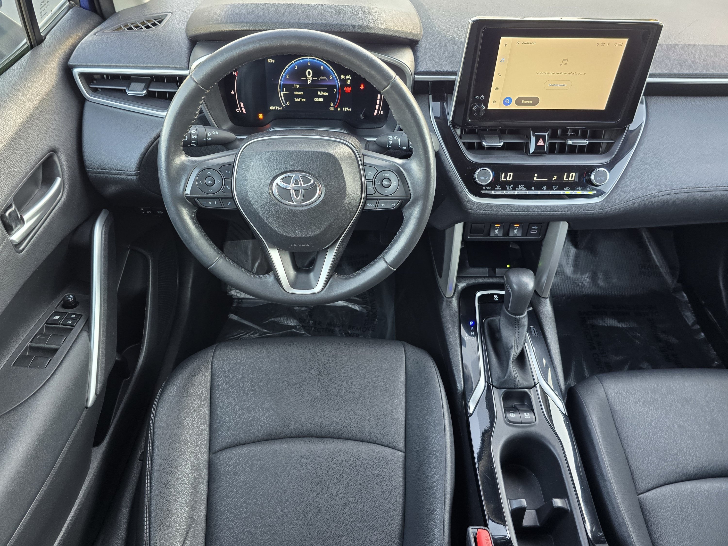 Used 2024 Toyota Corolla Cross XLE FWD image 4