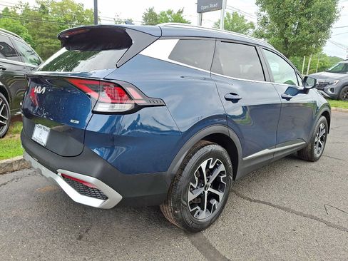 Used 2023 Kia Sportage EX AWD/4WD image 6