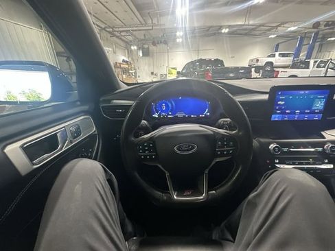 Used 2020 Ford Explorer ST w/ ST High-Performance Pack AWD/4WD image 15