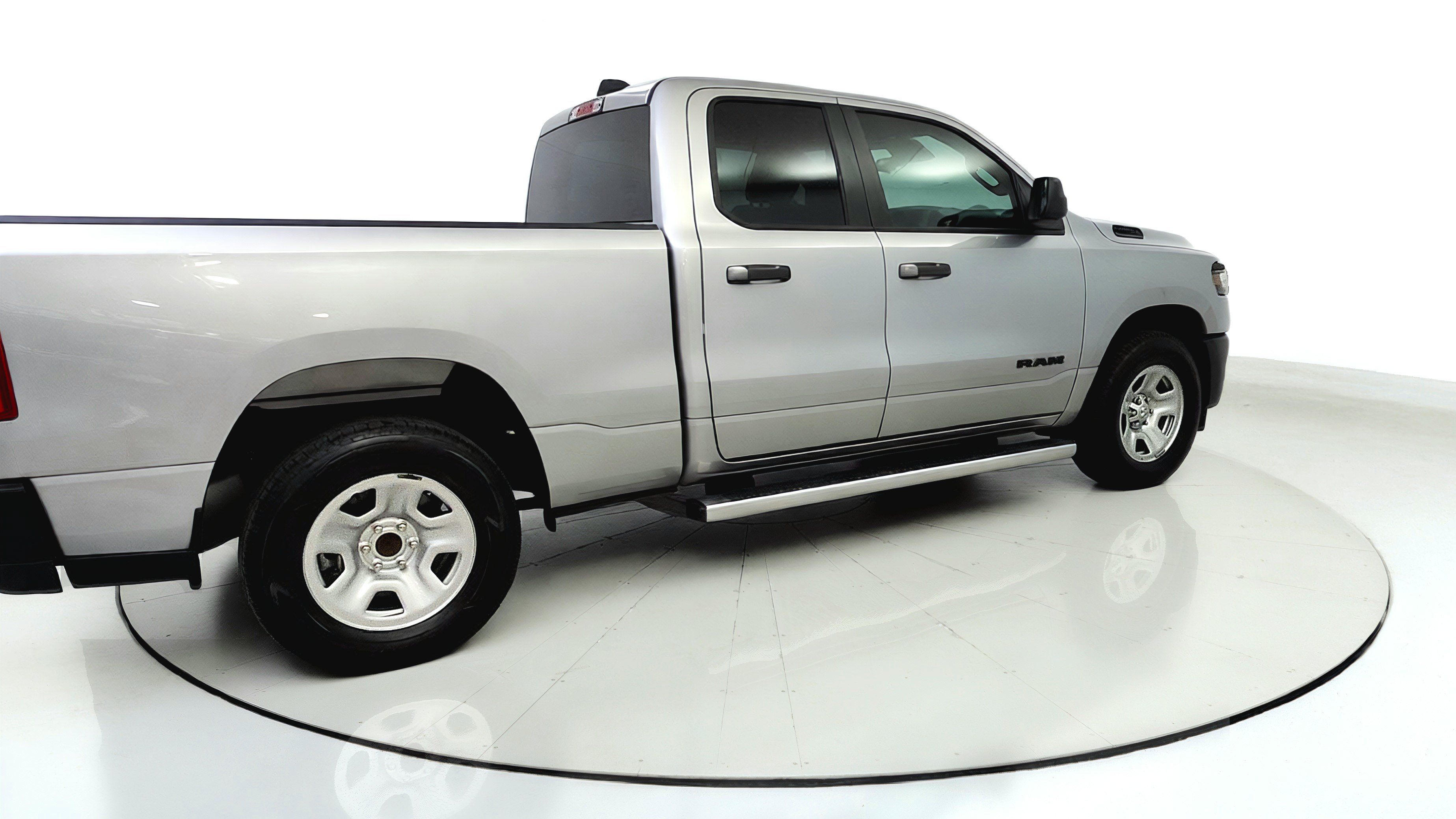 Used 2025 RAM 1500 Tradesman AWD/4WD image 7
