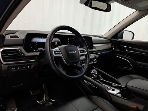 Used 2024 Kia Telluride SX image 9