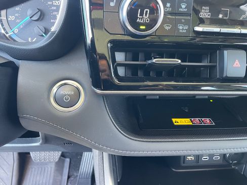Certified 2026 Toyota Highlander XLE AWD/4WD image 30