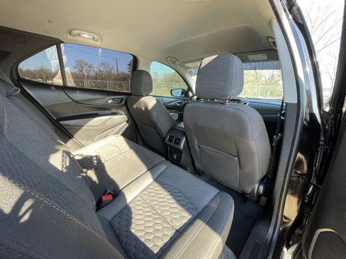 Used 2019 Chevrolet Equinox LT image 40
