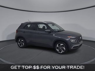 Used 2025 Hyundai Venue SEL FWD video 2