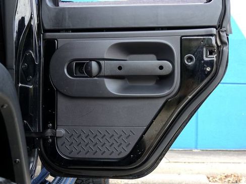 Used 2010 Jeep Wrangler Unlimited Sport image 35