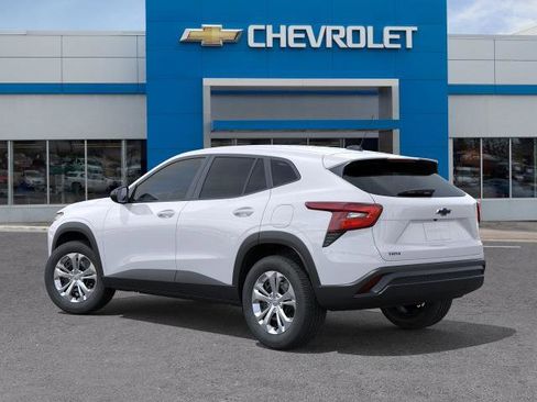 New 2026 Chevrolet Trax LS FWD image 3
